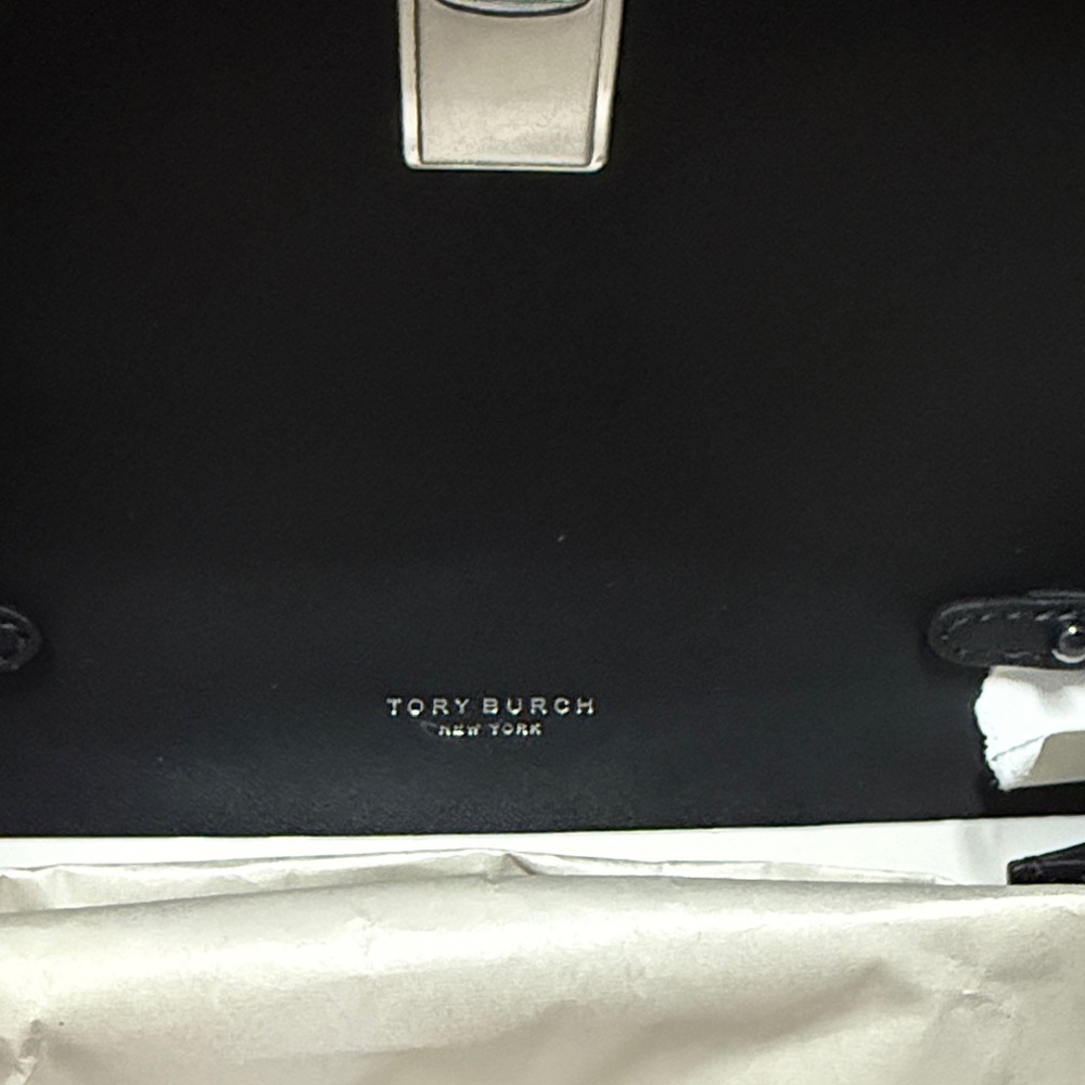 Tory Burch Chain Wallet - Picture 6 of 9